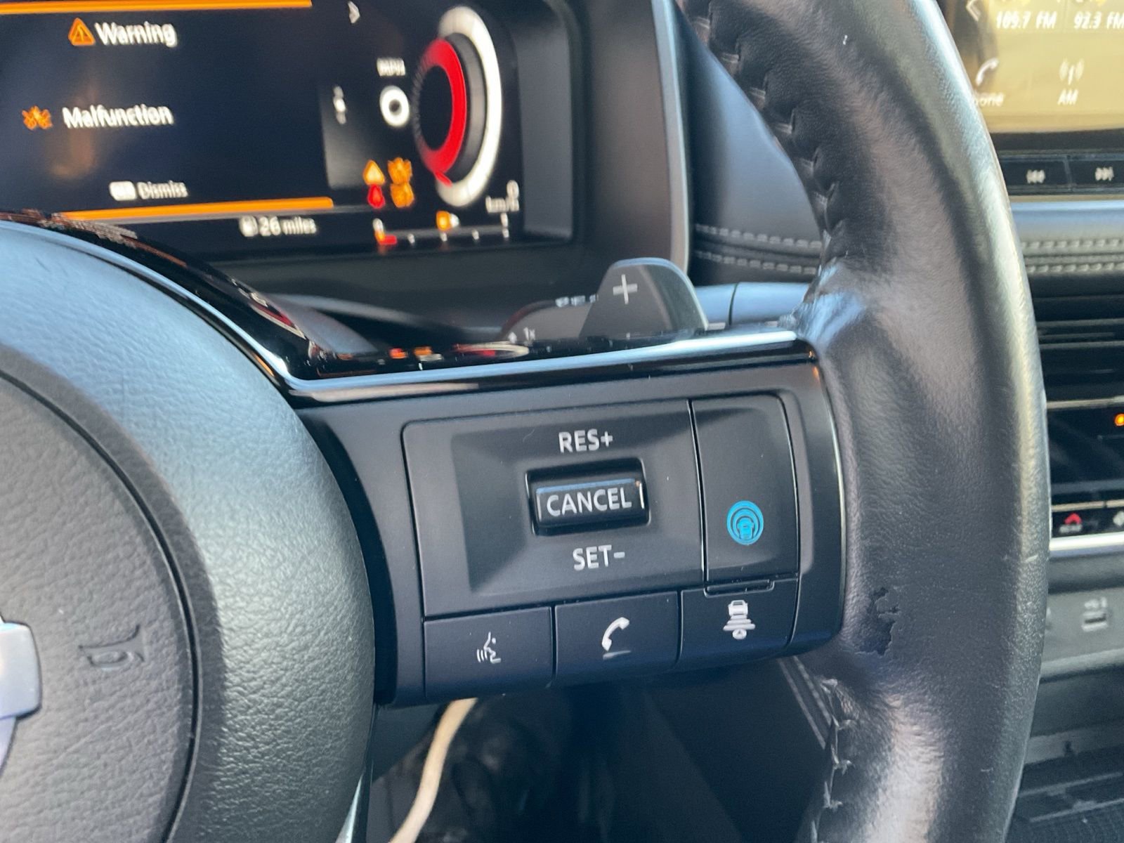 Used 2021 Nissan Rogue Platinum image 7