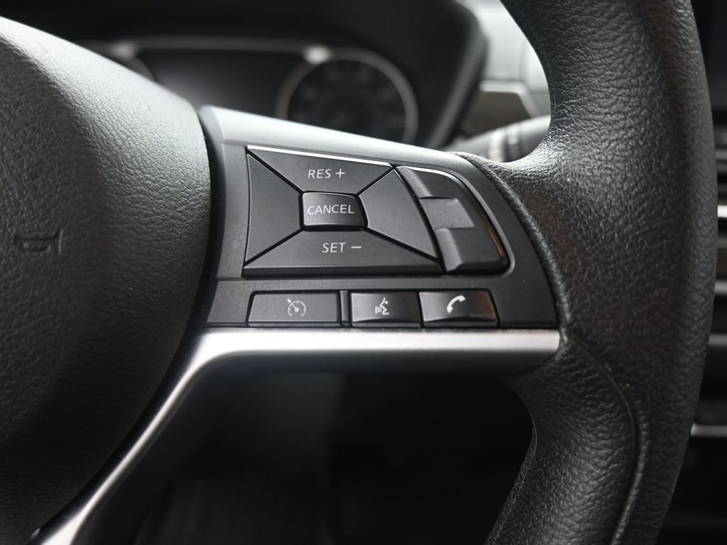 Used 2024 Nissan Altima 2.5 SV image 12