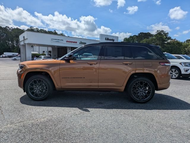 New 2026 Jeep Grand Cherokee Summit w/ Obsidian Package AWD/4WD image 7
