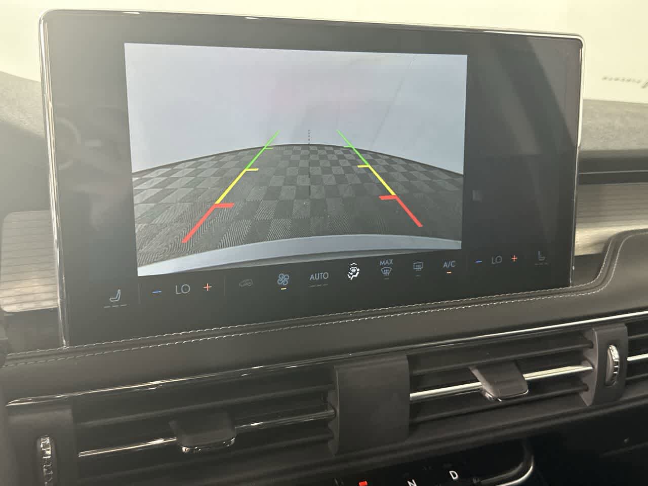 Used 2024 Lincoln Corsair FWD image 17