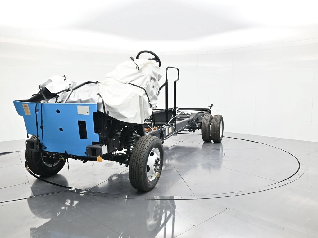 Used 2027 Ford E-350 and Econoline 350 Super Duty w/ Gaseous Engine Prep Package RWD image 27