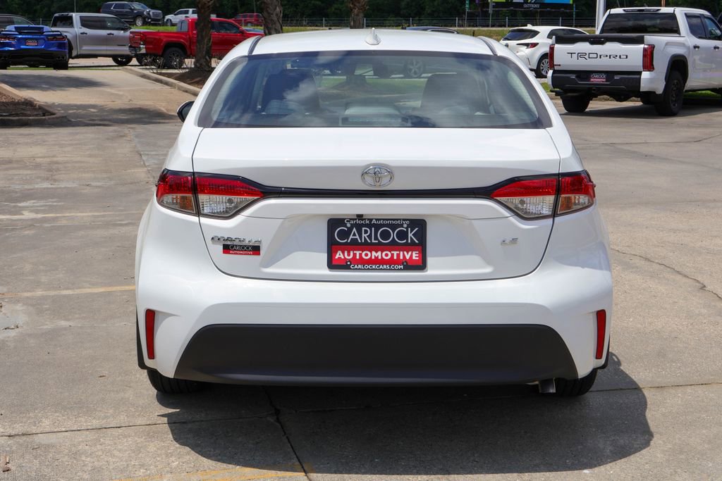 Used 2025 Toyota Corolla LE FWD image 21
