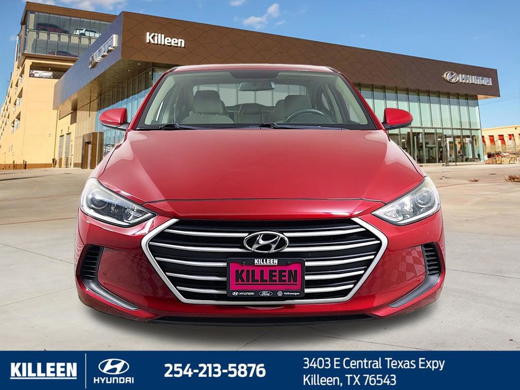 Used 2018 Hyundai Elantra SE w/ Cargo Package FWD image 2