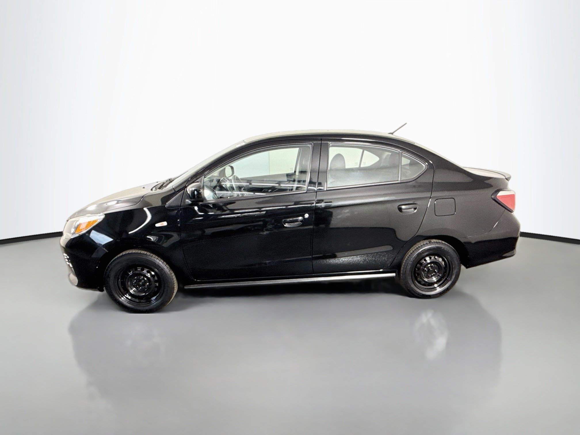 Used 2022 Mitsubishi Mirage G4 Black Edition FWD image 6
