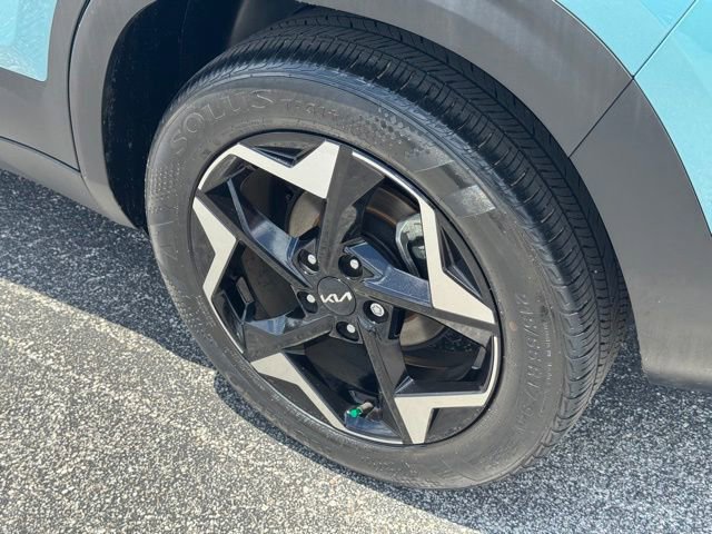 Certified 2024 Kia Seltos EX FWD image 8