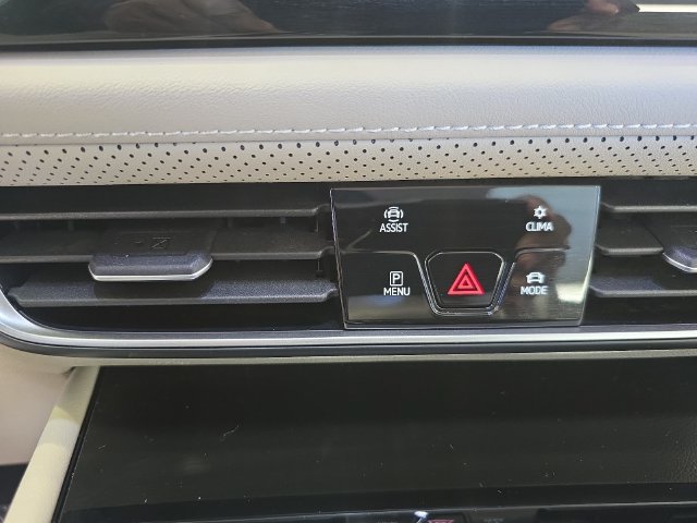 Used 2026 Volkswagen Atlas SE AWD/4WD image 18