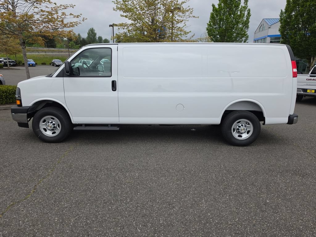 New 2026 Chevrolet Express 3500 Extended w/ Driver Convenience Package RWD image 3