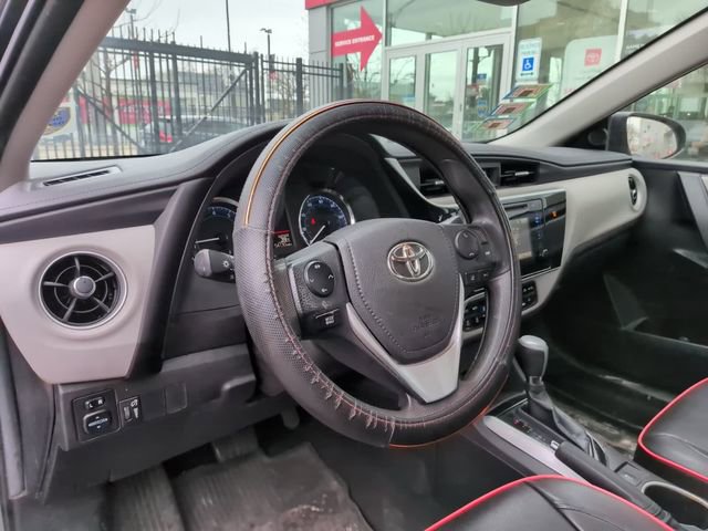 Used 2018 Toyota Corolla LE image 20