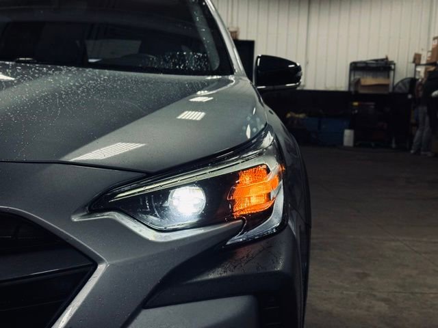 Used 2023 Subaru Outback Limited AWD/4WD image 3