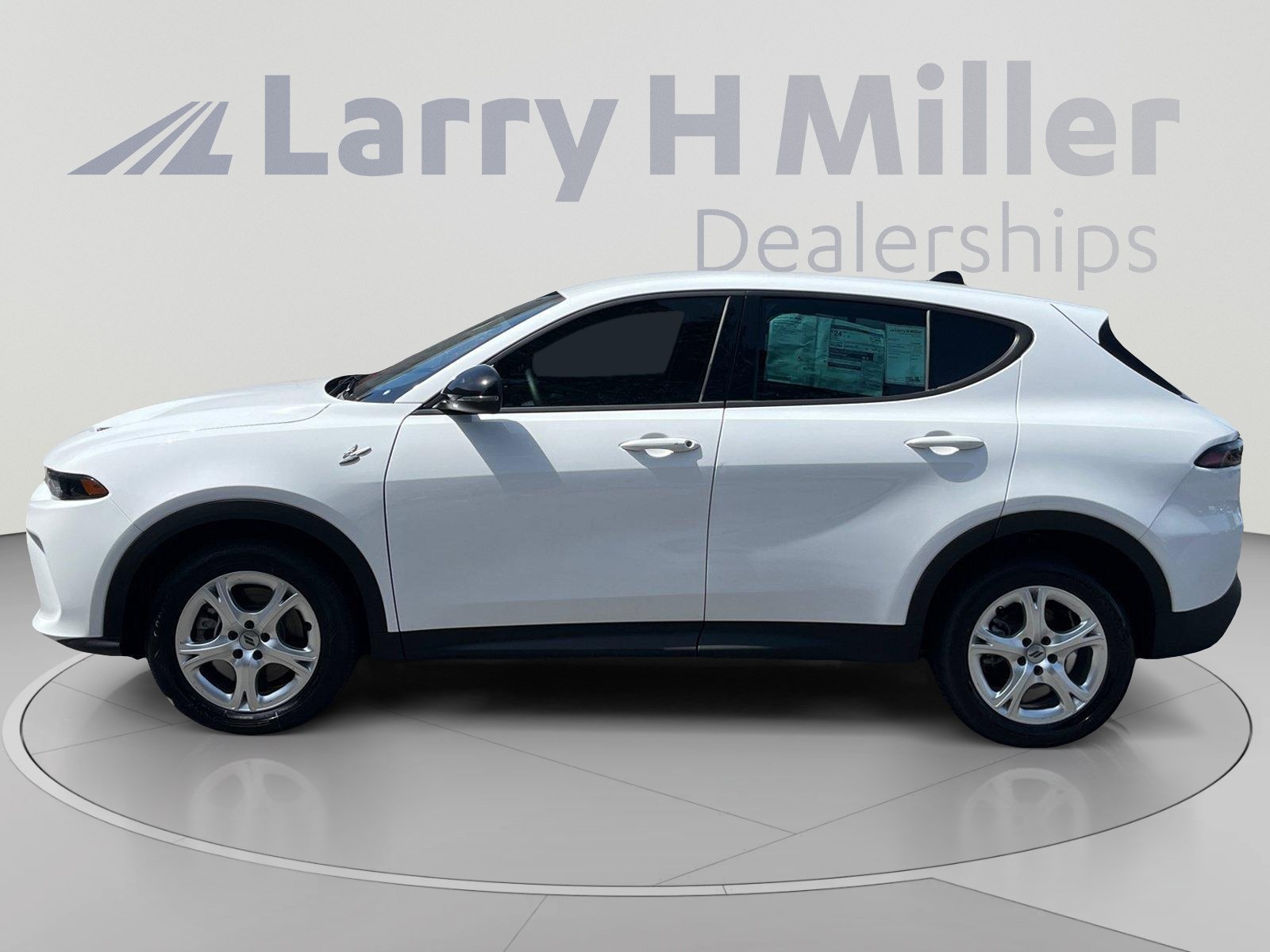 New 2025 Dodge Hornet GT w/ Cold Weather Group AWD/4WD image 2
