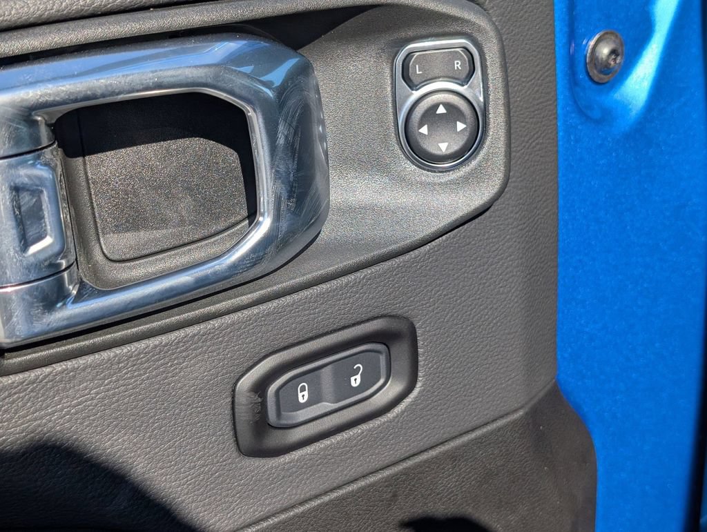 New 2026 Jeep Gladiator Sport AWD/4WD image 10
