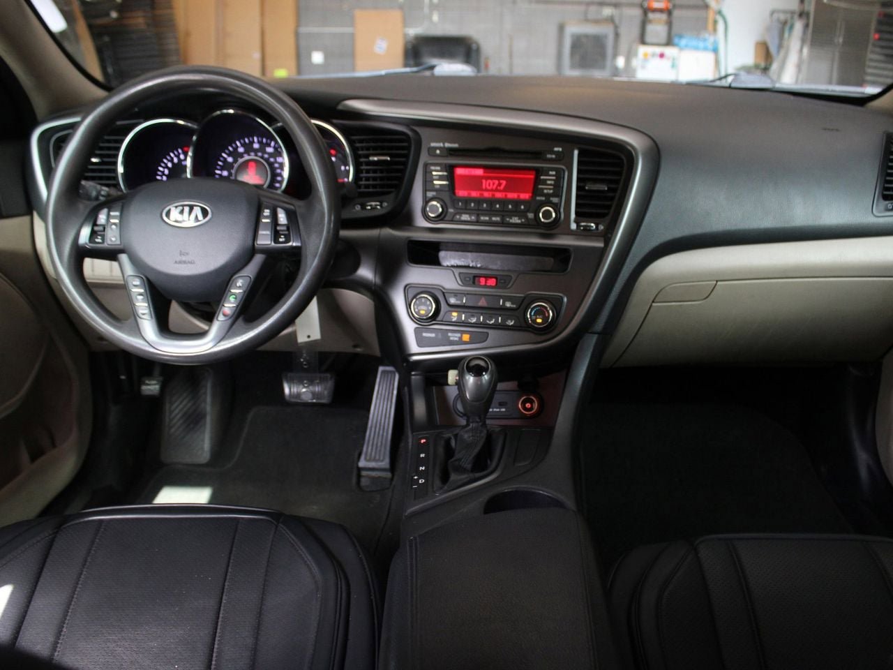 Used 2013 Kia Optima LX FWD image 26