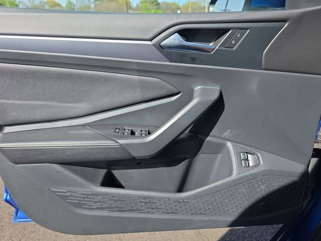 Used 2024 Volkswagen Jetta SE image 17