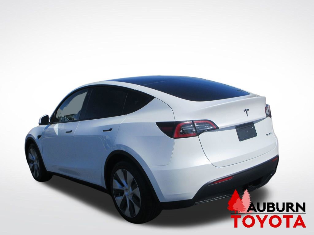 Used 2023 Tesla Model Y Long Range image 4