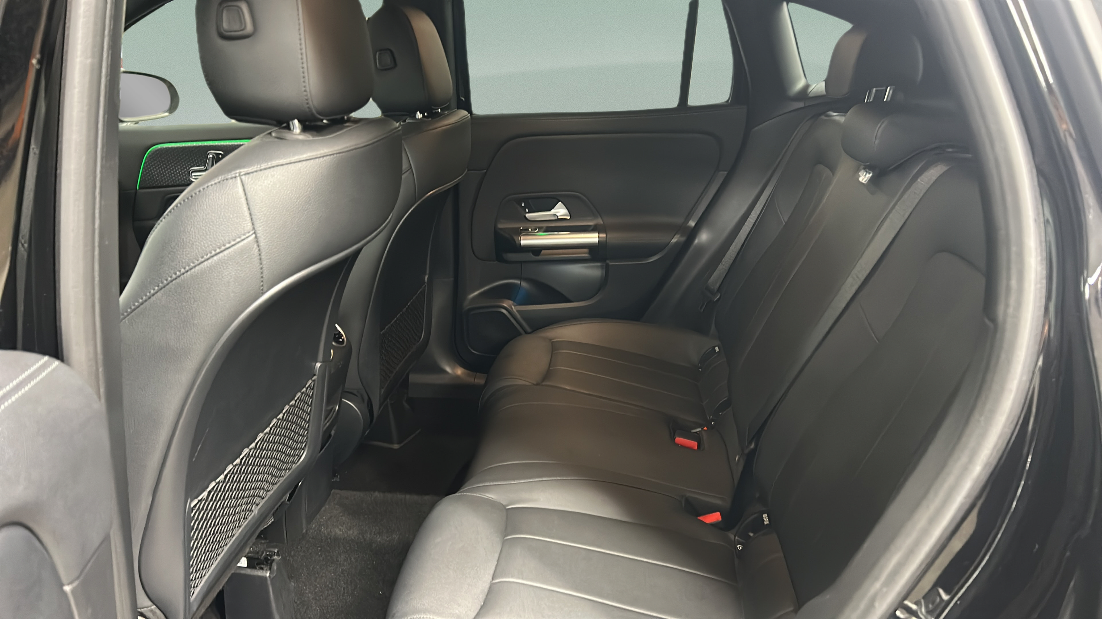 Used 2025 Mercedes-Benz GLA 250 image 28