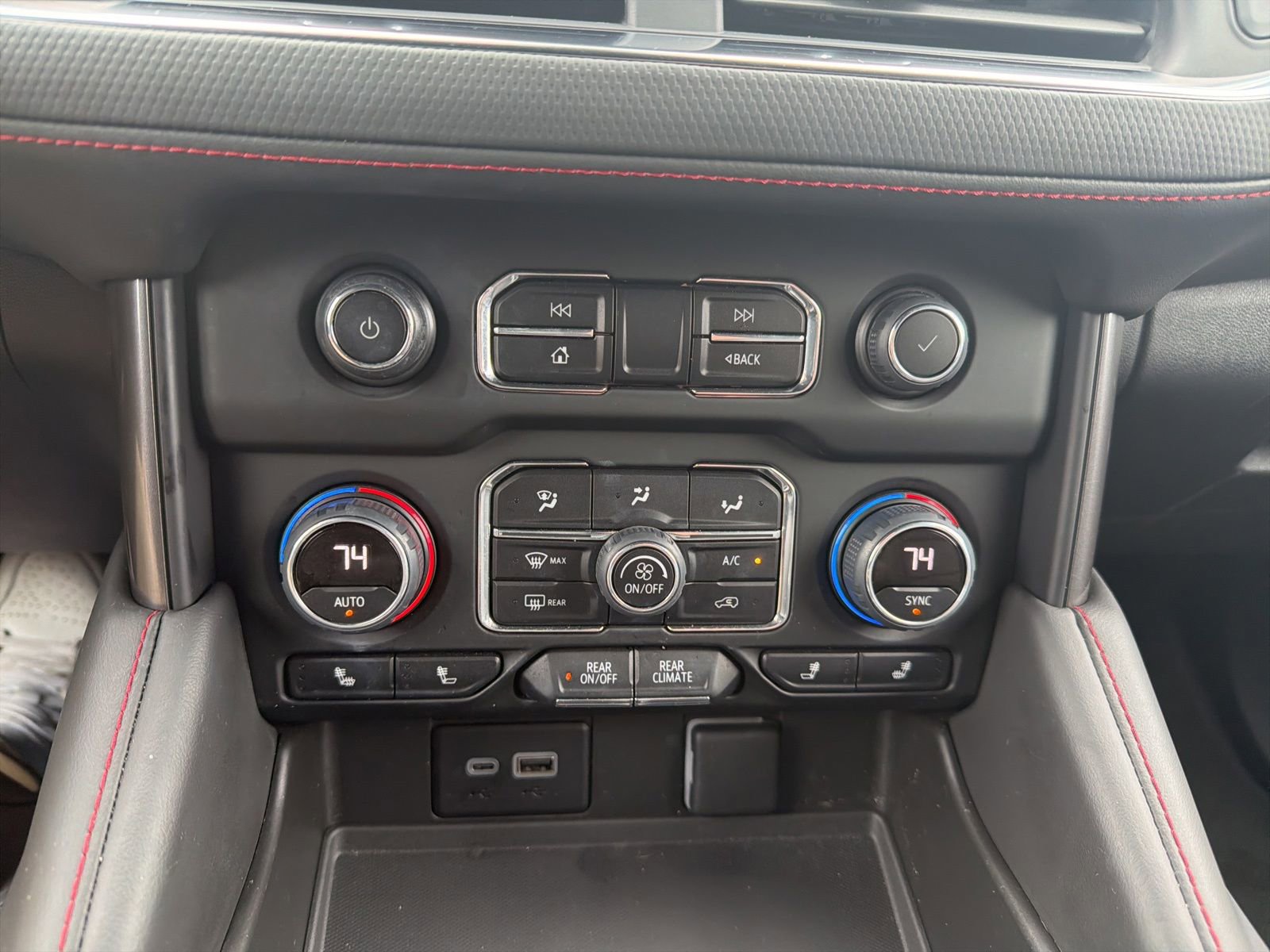 Used 2023 Chevrolet Tahoe RST w/ Luxury Package AWD/4WD image 15