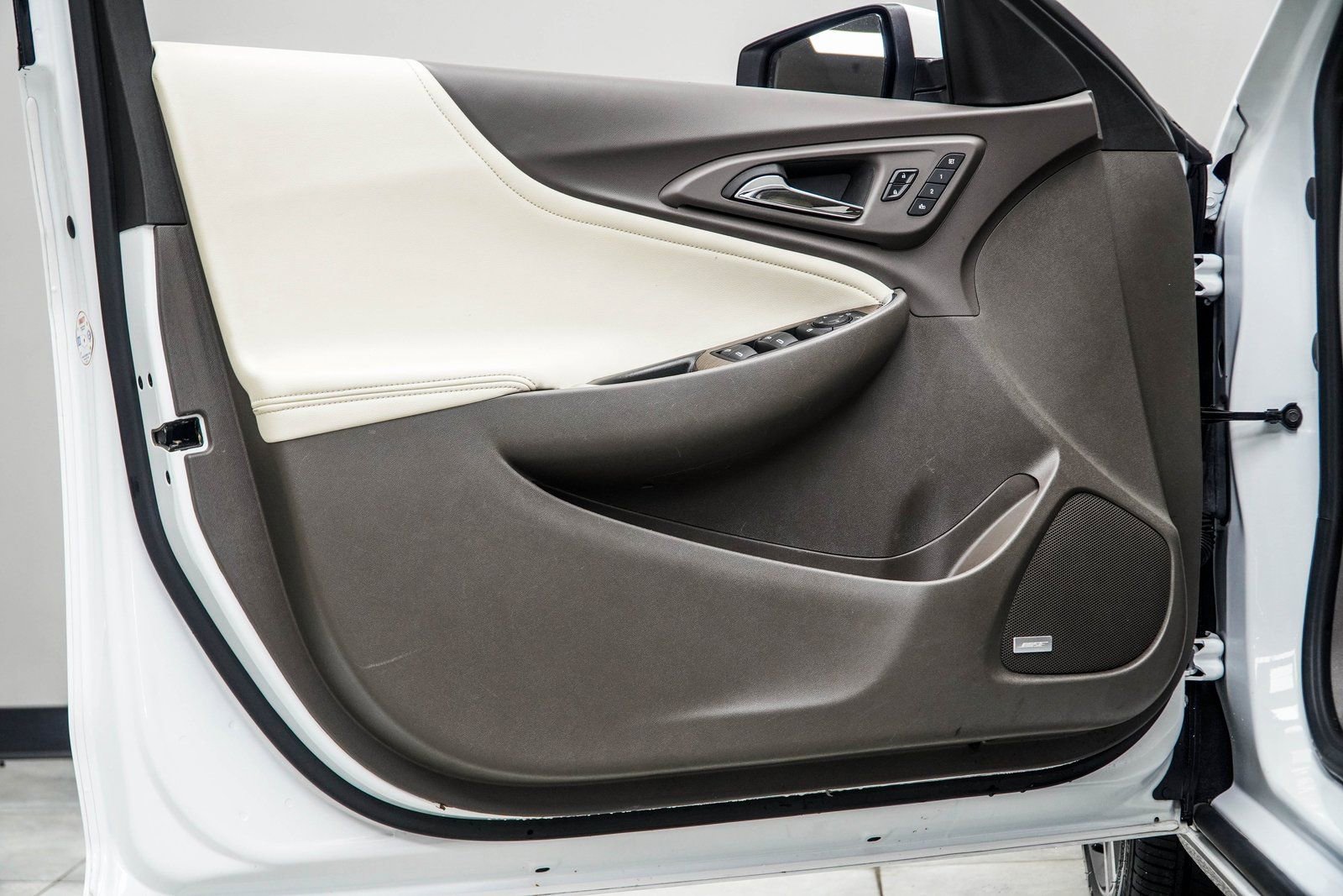 Used 2024 Chevrolet Malibu LT FWD image 32