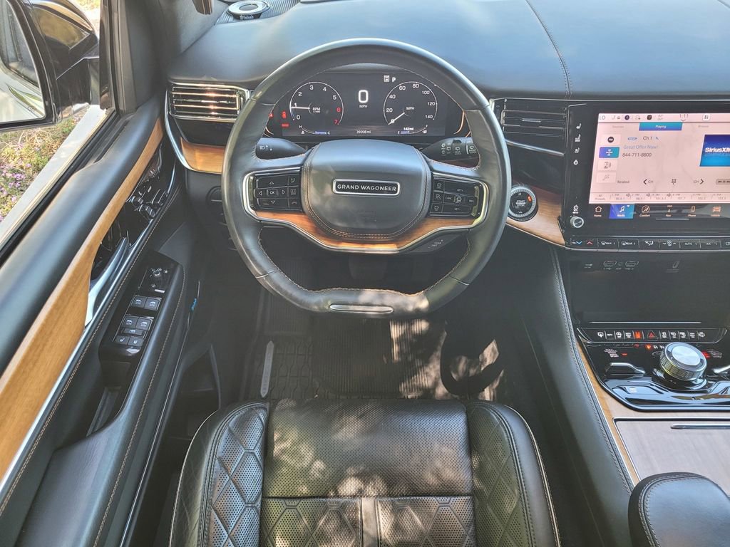 Used 2024 Jeep Grand Wagoneer L Series III AWD/4WD image 11