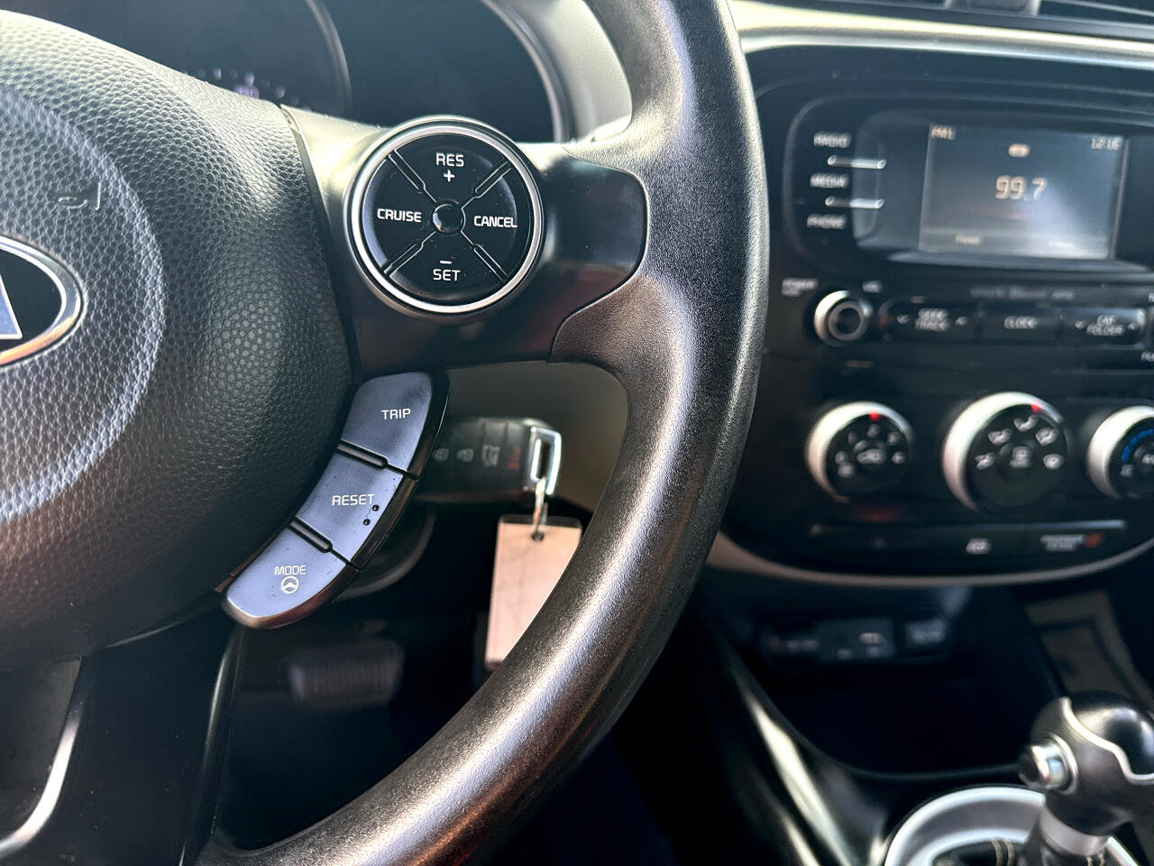 Used 2016 Kia Soul + image 16