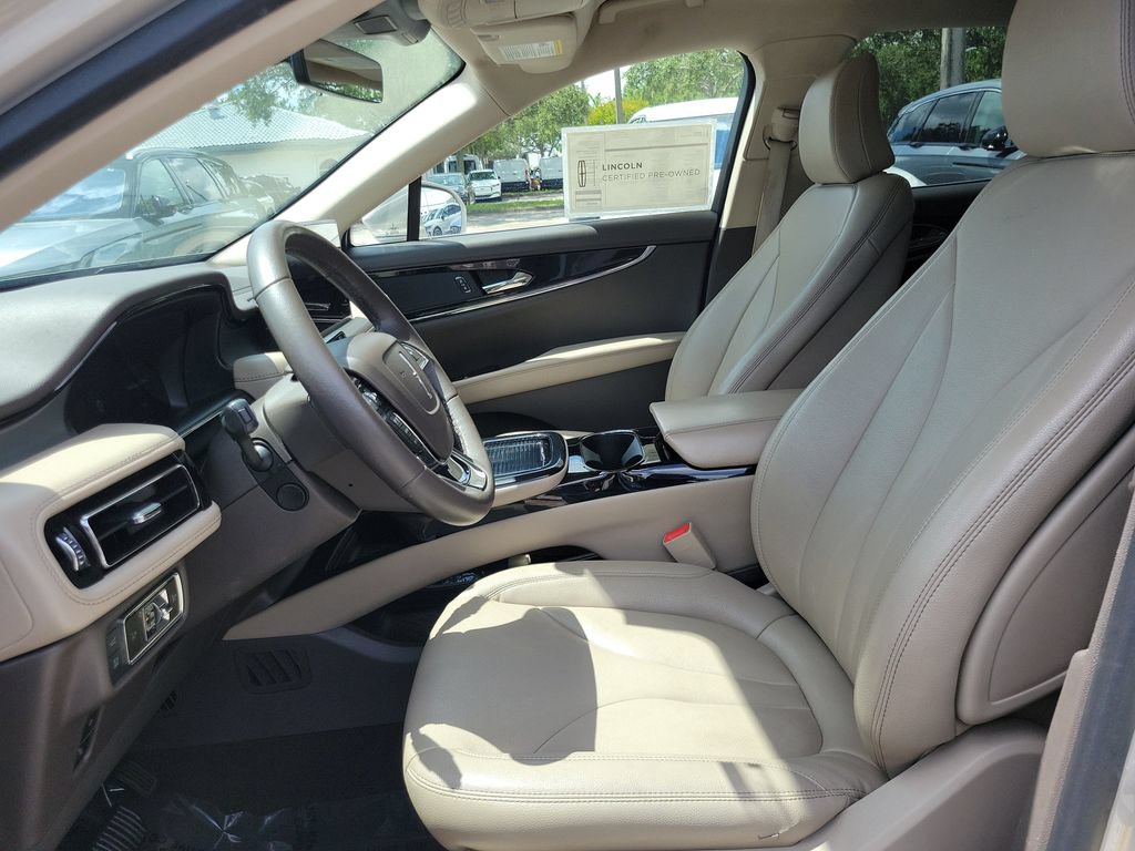 Certified 2022 Lincoln Nautilus FWD w/ Premium Package image 12