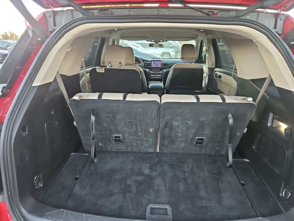 Used 2020 Ford Explorer XLT w/ Equipment Group 202A RWD image 8