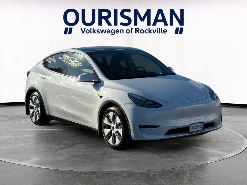 Used 2021 Tesla Model Y Long Range AWD/4WD image 1