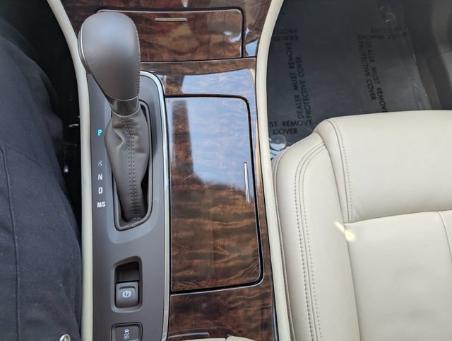 Used 2014 Buick LaCrosse Leather FWD image 19