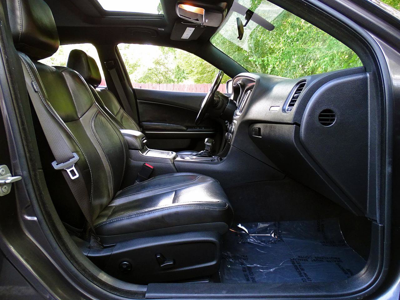 Used 2021 Dodge Charger SXT w/ Leather Interior Group RWD image 31