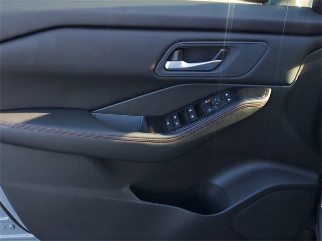 New 2026 Nissan Rogue SV image 5