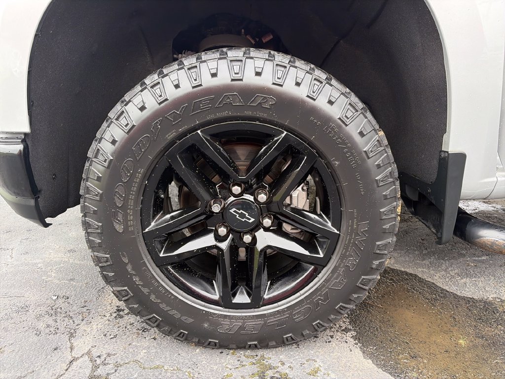 Used 2022 Chevrolet Silverado 1500 LT Trail Boss w/ Bed Protection Package AWD/4WD image 25