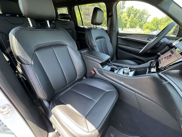 New 2026 Jeep Grand Cherokee L Limited w/ Luxury Tech Group II AWD/4WD image 20