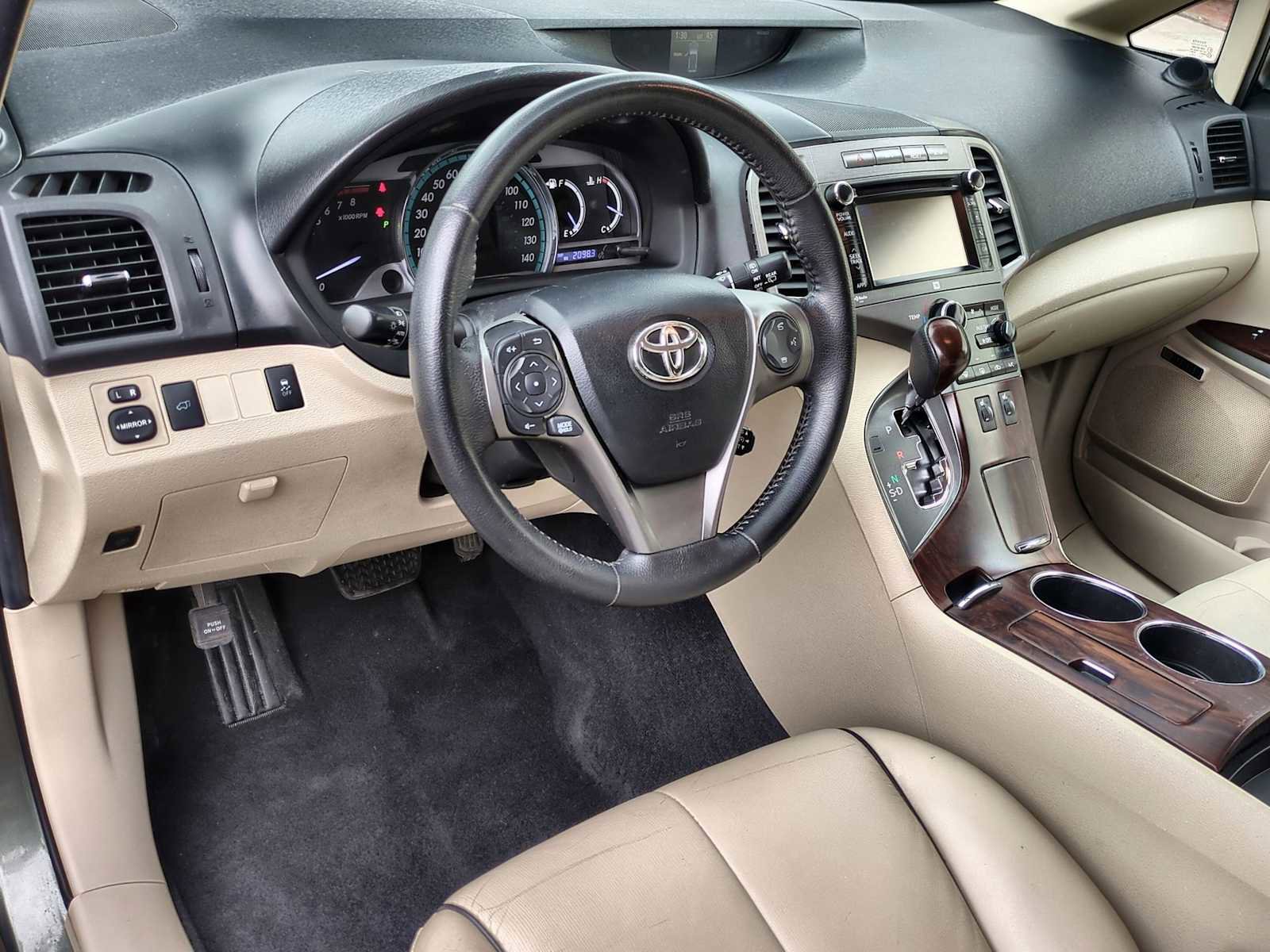 Used 2013 Toyota Venza XLE image 10