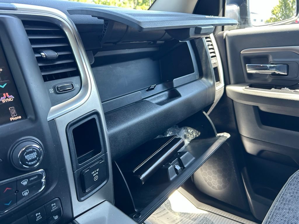 Used 2016 RAM 1500 Big Horn AWD/4WD image 33