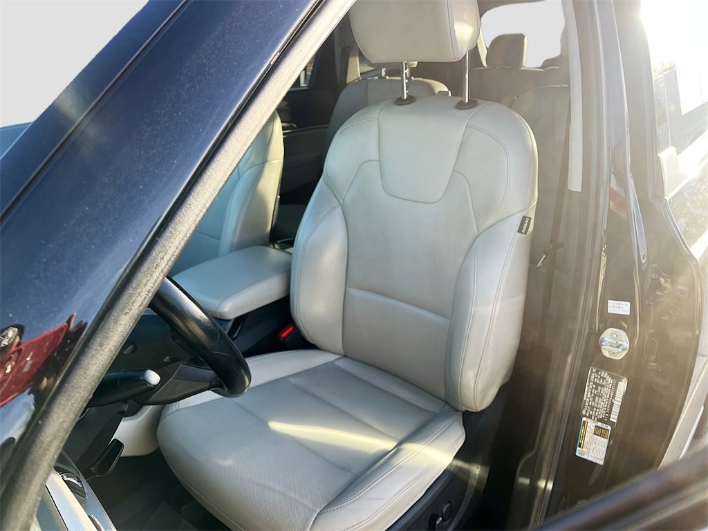 Used 2021 Kia Telluride S image 19