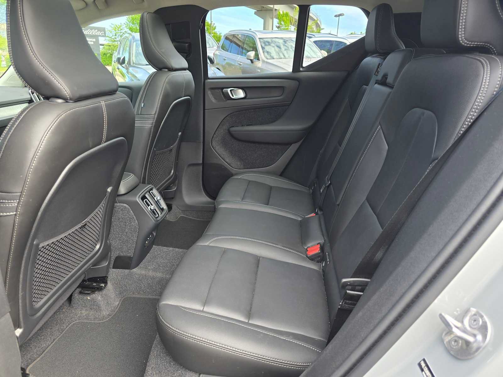 Used 2026 Volvo XC40 B5 Core w/ Climate Package AWD/4WD image 15