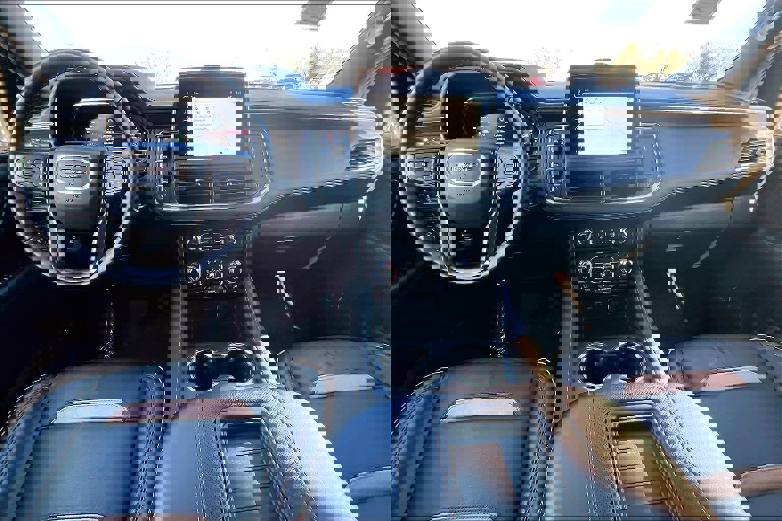 Used 2024 GMC Yukon AT4 w/ AT4 Premium Plus Package image 14