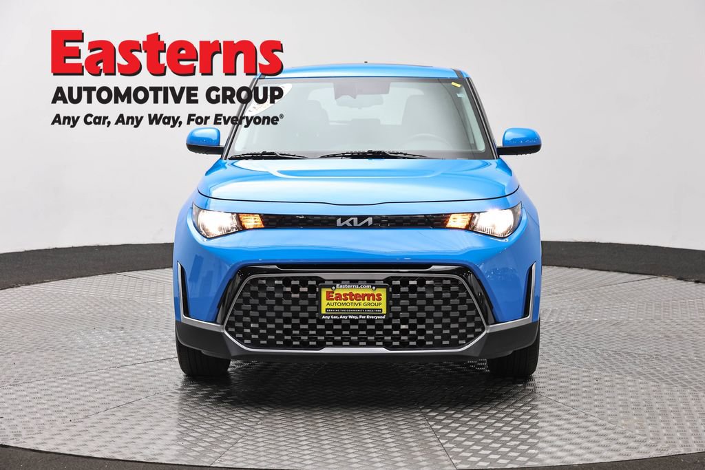 Used 2024 Kia Soul EX FWD image 2
