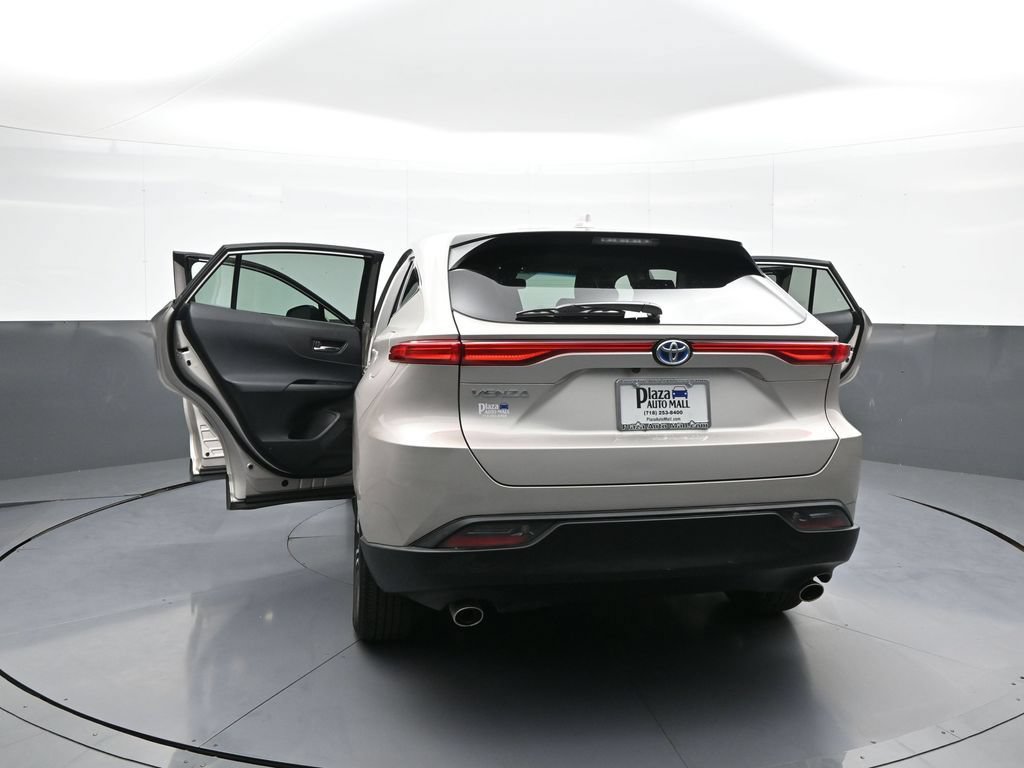 Certified 2024 Toyota Venza LE AWD/4WD image 46