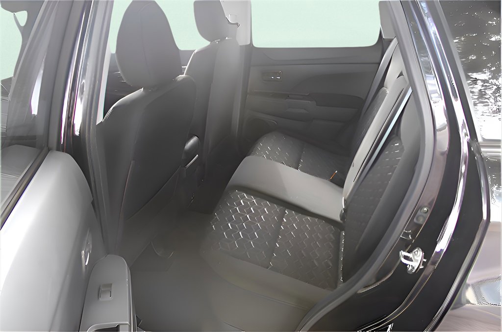 Used 2023 Mitsubishi Outlander Sport LE image 25