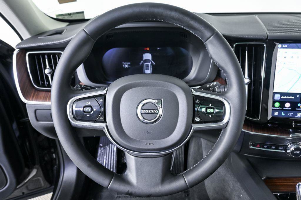 Certified 2023 Volvo XC60 B5 Ultimate AWD/4WD image 11
