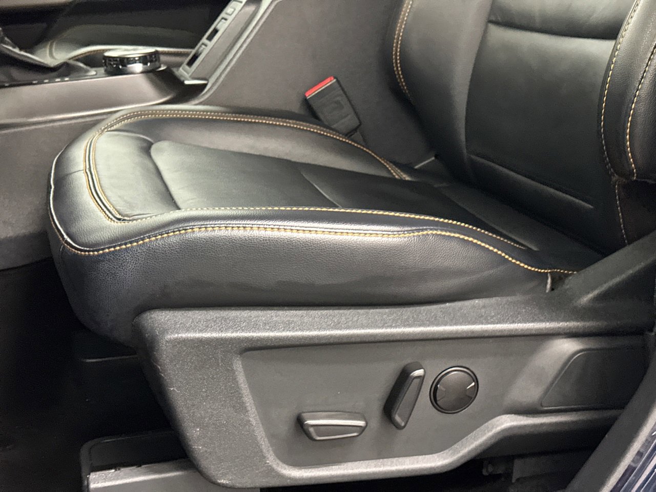 Used 2021 Ford Bronco Badlands image 16