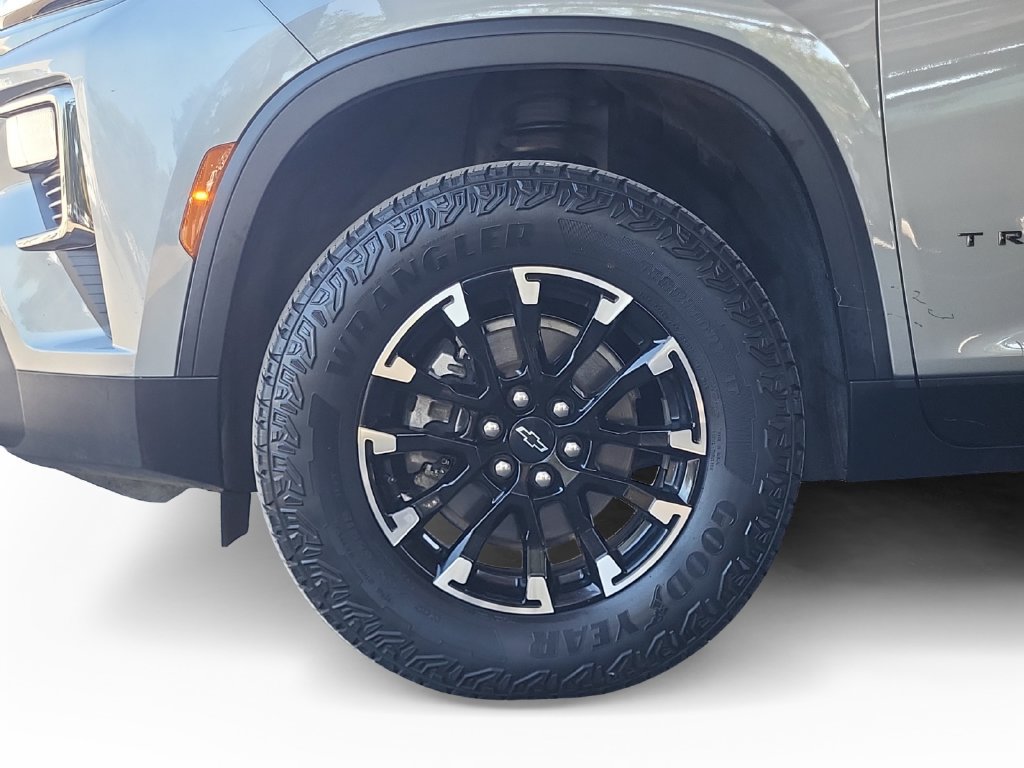 Used 2024 Chevrolet Traverse Z71 AWD/4WD image 9