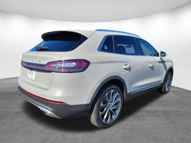 Used 2022 Lincoln Nautilus Reserve image 5