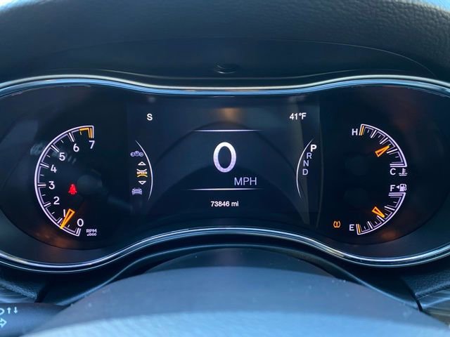 Used 2019 Jeep Grand Cherokee Limited w/ Luxury Group II image 43