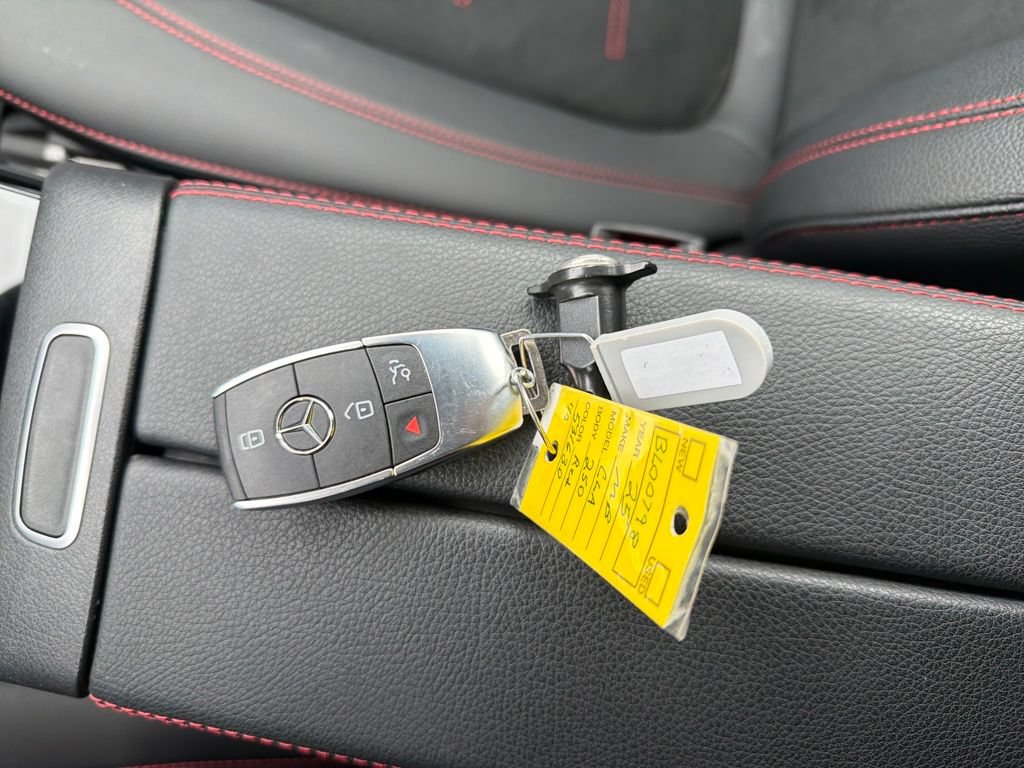 Certified 2025 Mercedes-Benz CLA 250 4MATIC image 29