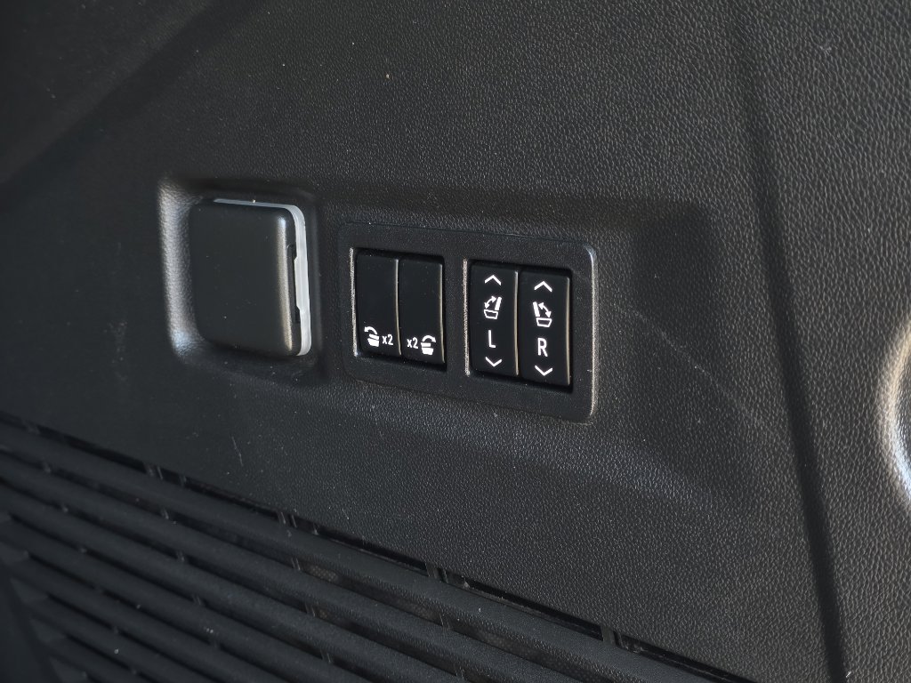 Certified 2022 Chevrolet Tahoe High Country image 32