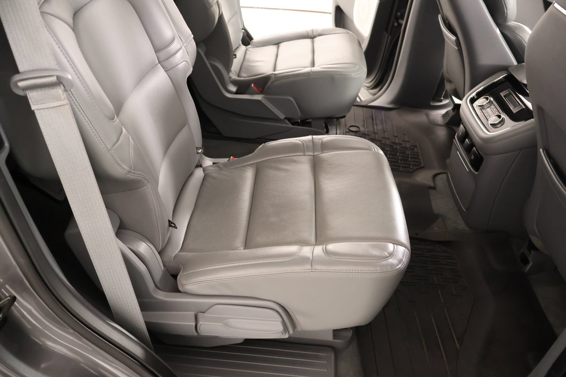 Used 2021 Lincoln Navigator Reserve w/ Luxury Package AWD/4WD image 15