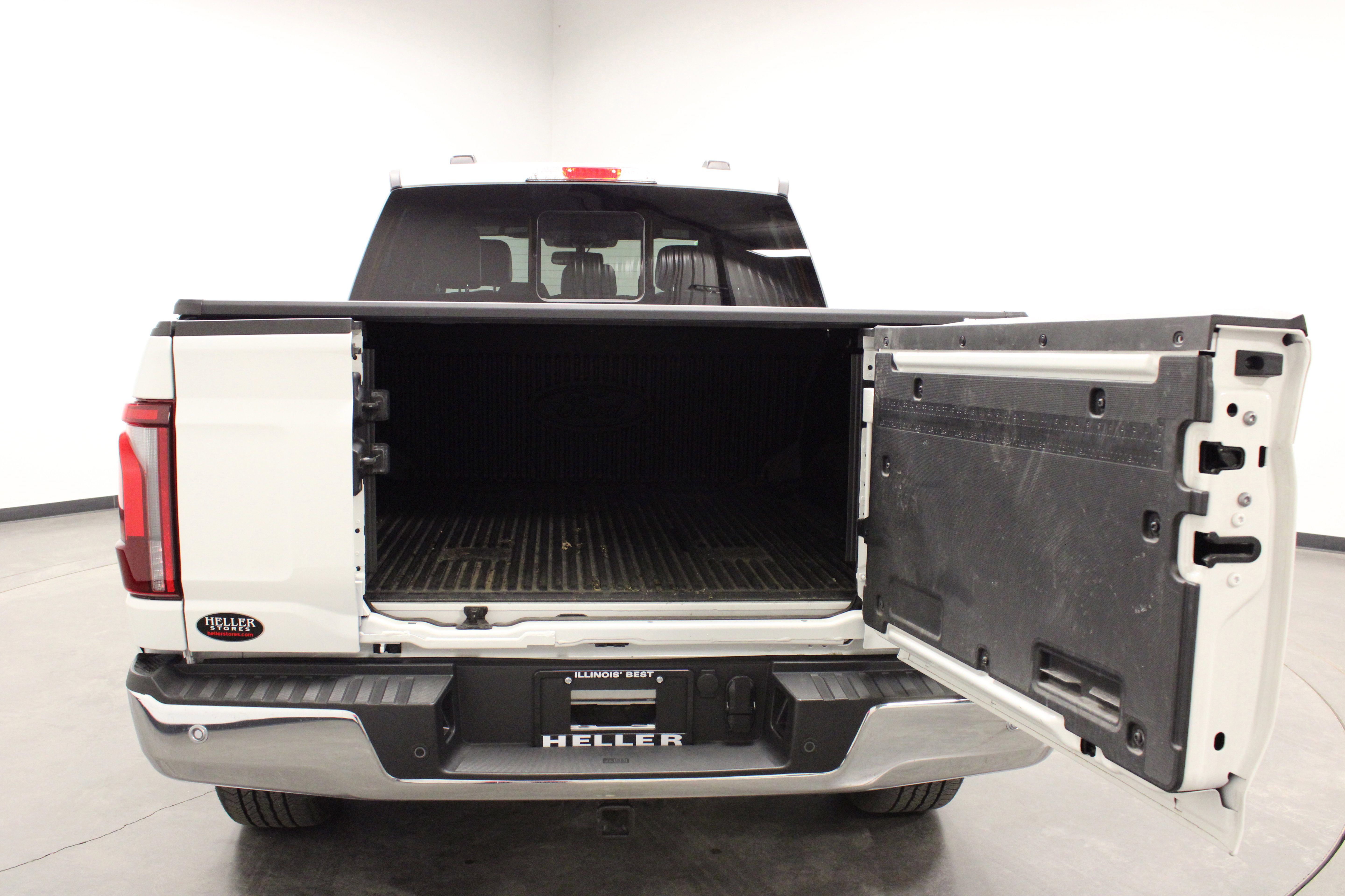 Used 2025 Ford F150 Lariat w/ Equipment Group 502A High AWD/4WD image 14