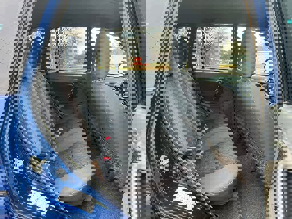 Used 2003 Toyota RAV4 4WD image 25