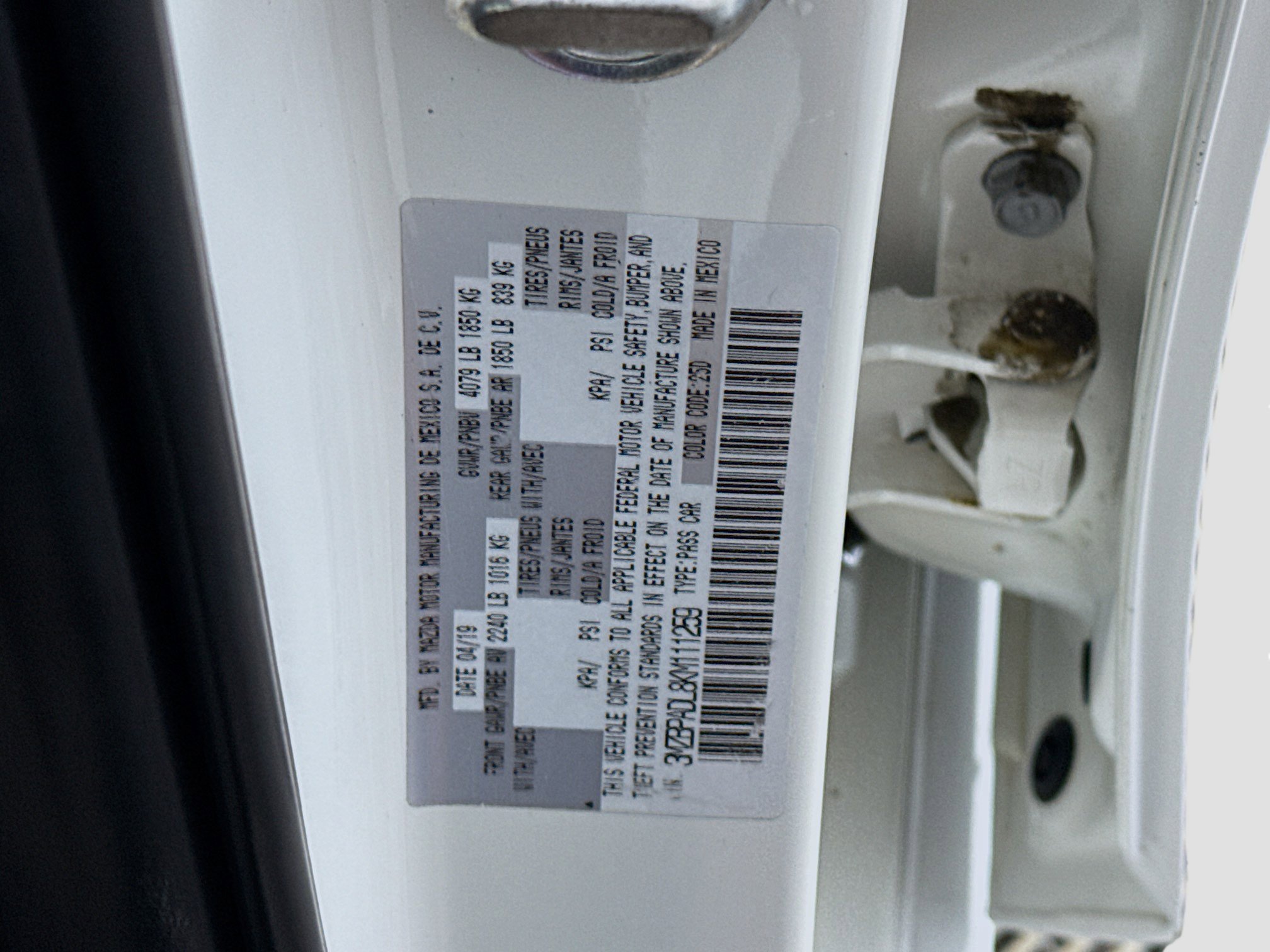 Used 2019 MAZDA MAZDA3 Sedan w/ Preferred Package image 39